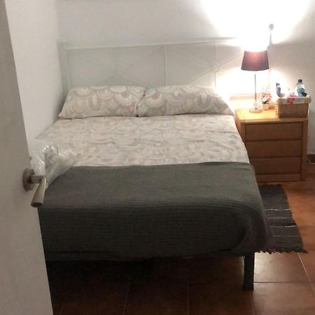 Alquiler Habitacion- Descanso Sabadell - Bano Compartido Extérieur photo